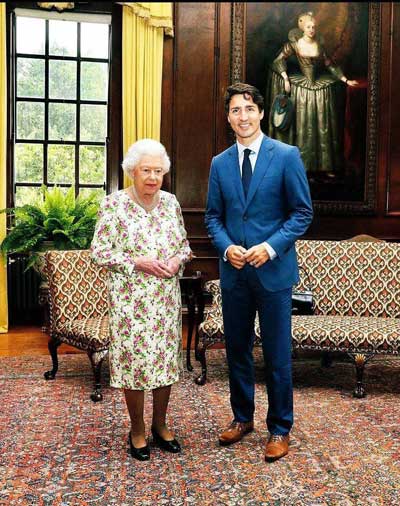 فرش سلطان‌آباد (اراک فعلی) زیرپای ملکه انگلستان و نخست وزیر کانادا