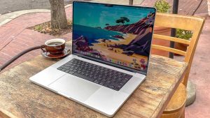 معایب مک بوک چیست؟ چرا Macbook نخریم؟